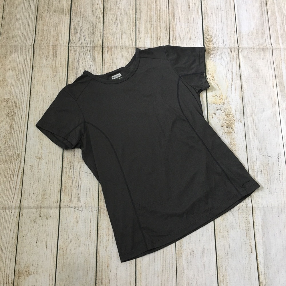 Columbia titanium Shirt - Size M - EUC